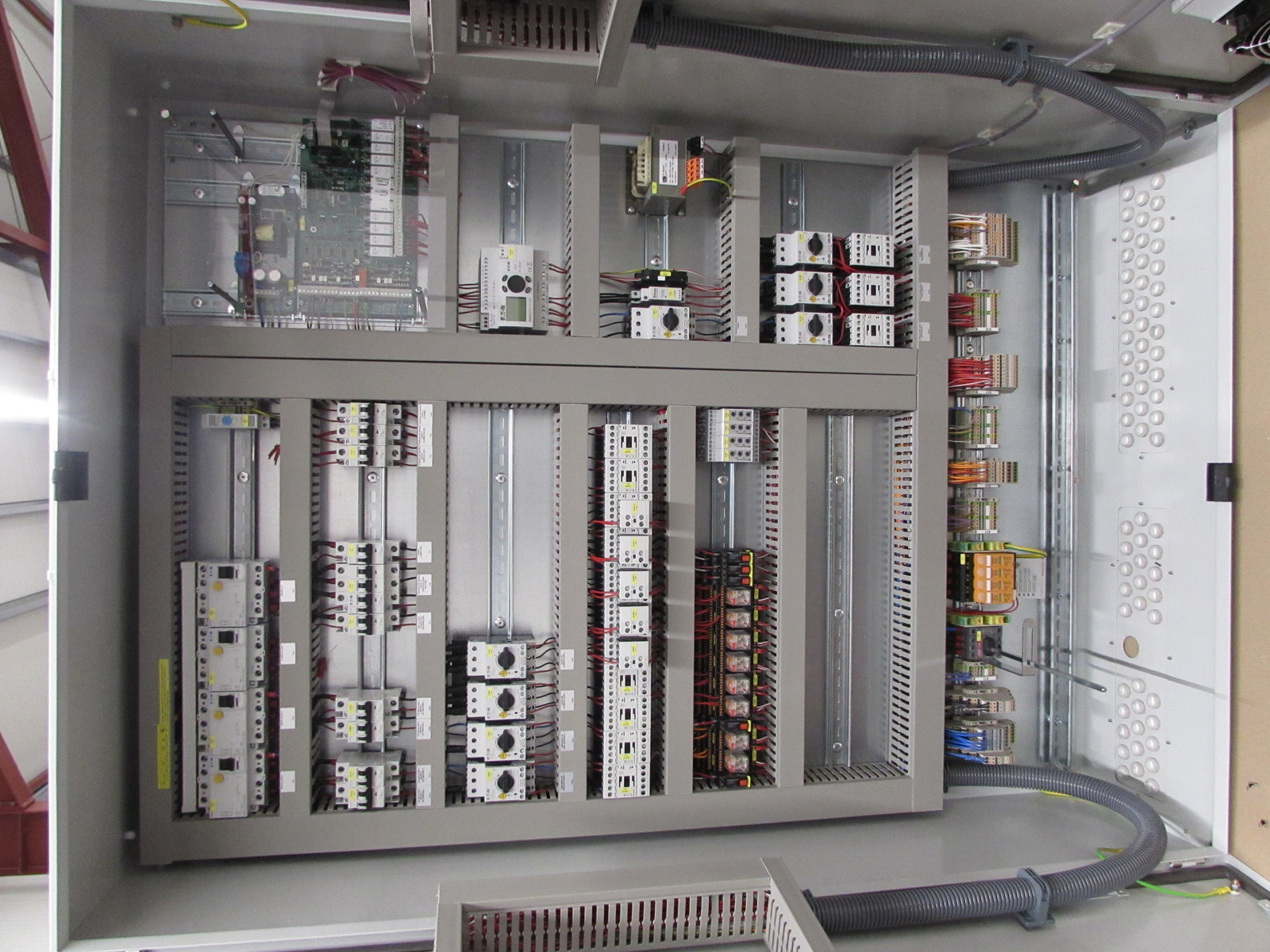 Control cabinet UV-S680-FC 2r/4t ventilation/feeding/alarm